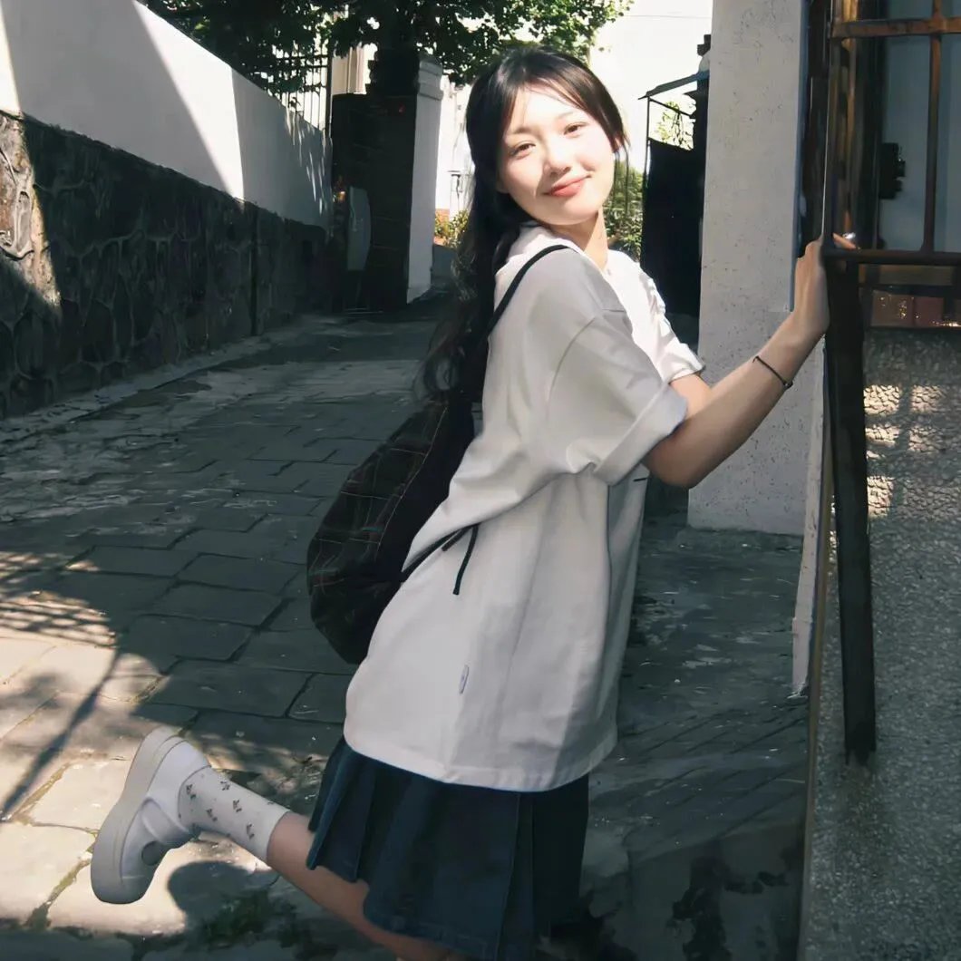 异形三角恋